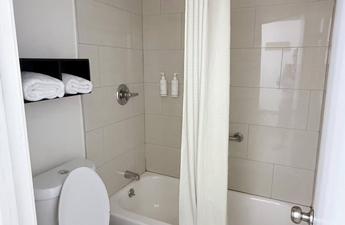 Monticello Hotel | Super 8 by Wyndham Monticello AR