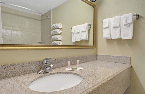 Monticello Hotel | Super 8 by Wyndham Monticello