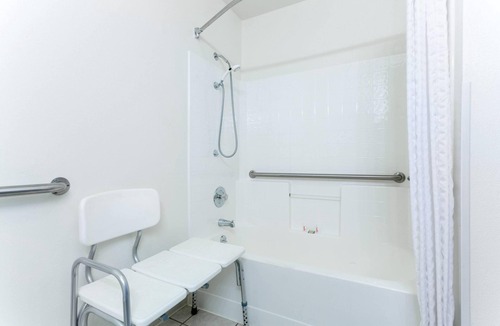 Montpelier Hotel | Super 8 by Wyndham Montpelier