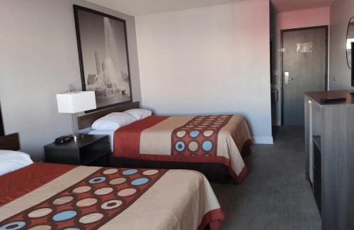 Morris Hotel | Super 8 by Wyndham Morris