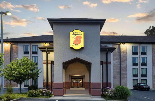Mount Laurel Hotel | Super 8 by Wyndham Mount Laurel