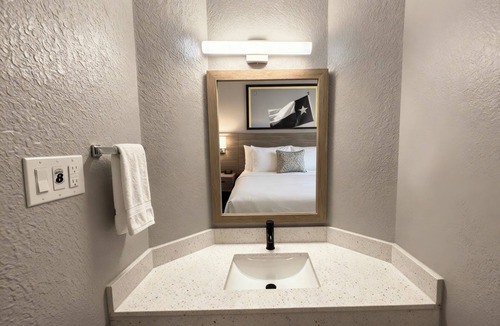 Nacogdoches Hotel | Super 8 By Wyndham Nacogdoches Near University