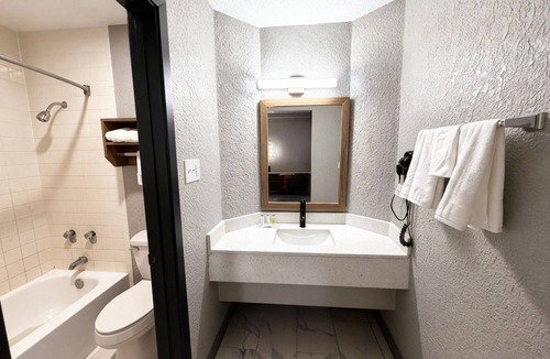 Nacogdoches Hotel | Super 8 By Wyndham Nacogdoches Near University