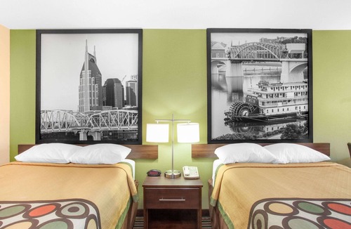 Bellevue Hotel | Super 8 by Wyndham Nashville West