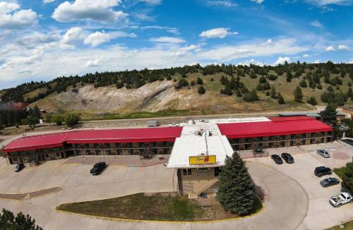 Newcastle Hotel | Super 8 by Wyndham Newcastle