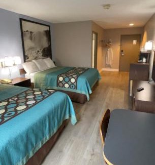 Niagara Falls Hotel | Super 8 by Wyndham Niagara Falls