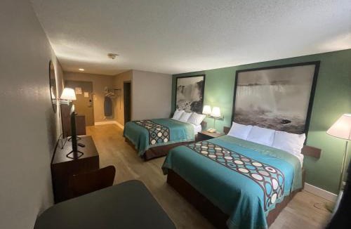 Niagara Falls Hotel | Super 8 by Wyndham Niagara Falls