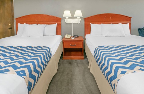 Norman Hotel | Super 8 by Wyndham Noman West
