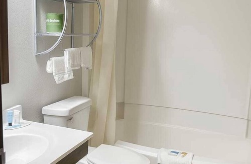 North Platte Hotel | Super 8 by Wyndham North Platte