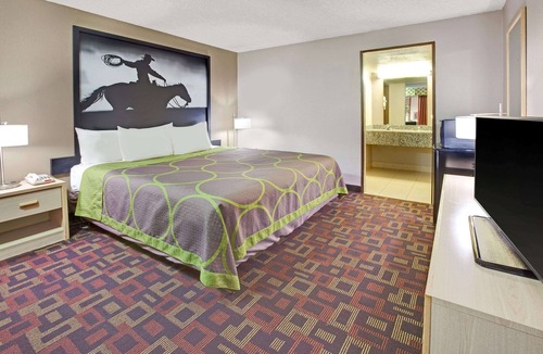 Norman Hotel | Super 8 by Wyndham Norman