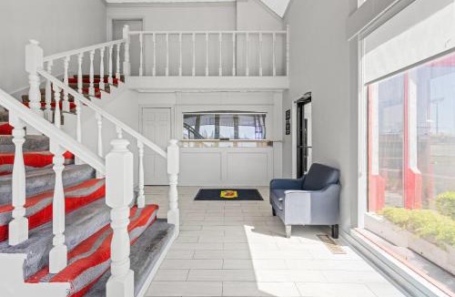 Norman Hotel | Super 8 by Wyndham Norman West