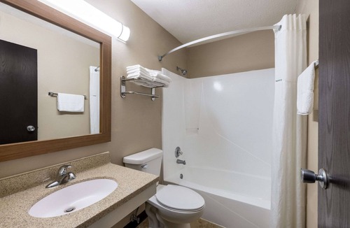 O'Neill Hotel | Super 8 by Wyndham O Neill NE