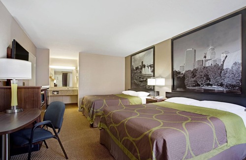 Oklahoma City Hotel | Super 8 by Wyndham Oklahoma/Frontier City