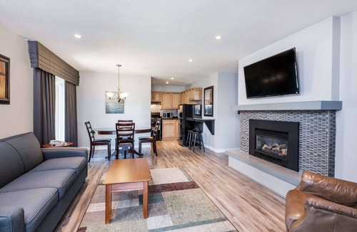 Port Elgin Hotel | Super 8 by Wyndham Port Elgin