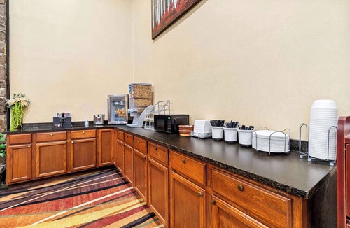 Paragould Hotel | Super 8 by Wyndham Paragould