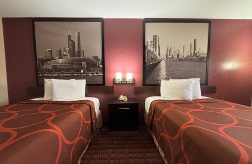 Paris Hotel | Super 8 by Wyndham Paris IL