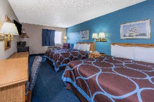 Potosi Hotel | Super 8 by Wyndham Potosi