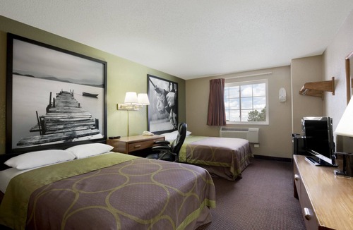 Pulaski Hotel | Super 8 by Wyndham Pulaski