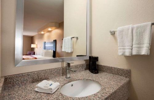 Rahway Hotel | Super 8 by Wyndham Rahway/Newark