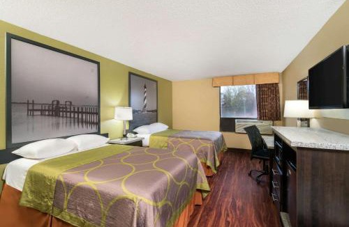 Northeast Raleigh Hotel | Super 8 by Wyndham Raleigh North East