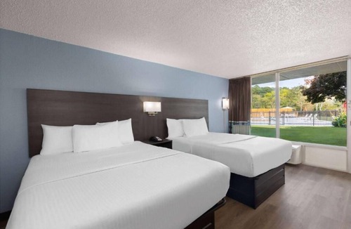 Riverside Hotel | Super 8 by Wyndham Riverside AL