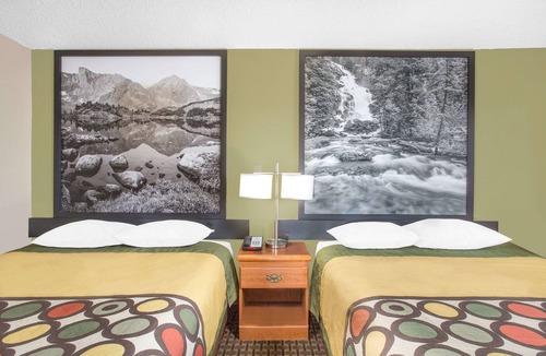 Riverton Hotel | Super 8 by Wyndham Riverton