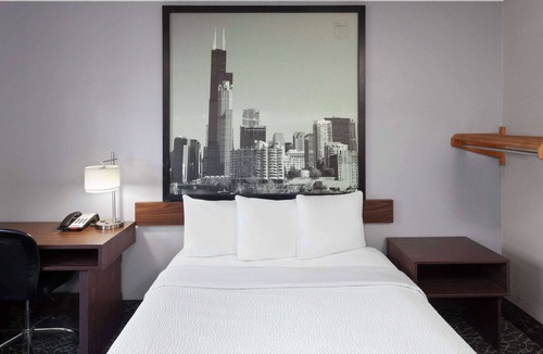 Romeoville Hotel | Super 8 by Wyndham Romeoville Bolingbrook