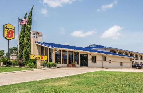 San Marcos Hotel | Super 8 by Wyndham San Marcos