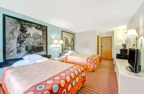 Wetmore Hotel | Super 8 by Wyndham San Antonio/Fiesta