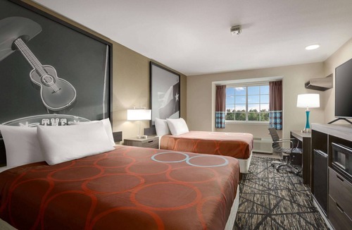 North San Antonio - SAT Hotel | Super 8 by Wyndham San Antonio Airport North