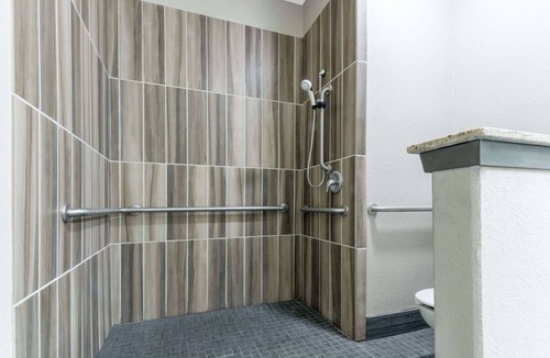 North San Antonio - SAT Hotel | Super 8 by Wyndham San Antonio Near Fort Sam Houston