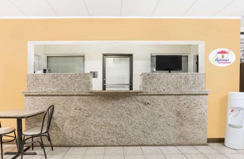 Santee Hotel | Super 8 by Wyndham Santee