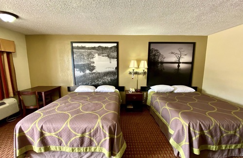 Shawnee Hotel | Super 8 by Wyndham Shawnee