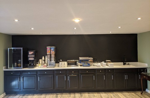 Shelbyville Hotel | Super 8 by Wyndham Shelbyville