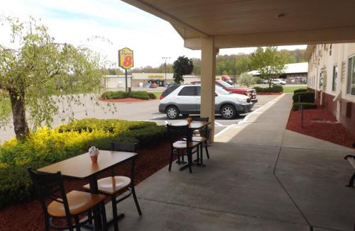 Sidney Hotel | Super 8 by Wyndham Sidney NY