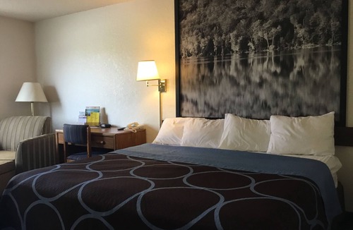 Sidney Hotel | Super 8 by Wyndham Sidney NY