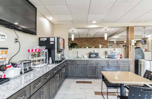 Smithfield Hotel | Super 8 by Wyndham Smithfield/Selma