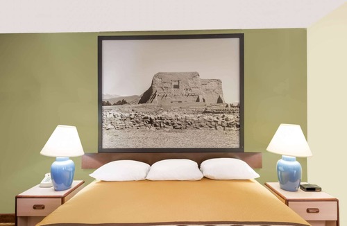 Polvadera Hotel | Super 8 by Wyndham Socorro