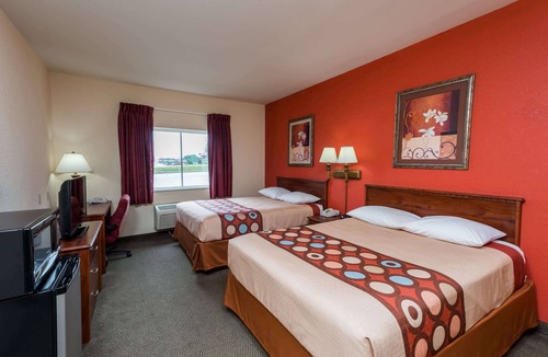 St. Robert Hotel | Super 8 by Wyndham St Robert Ft Leonard Wood Area