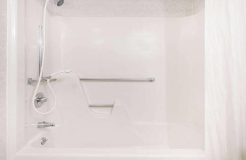 State College Hotel | Super 8 by Wyndham State College