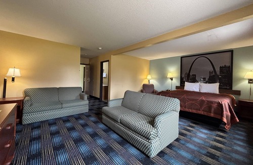 Staunton Hotel | Super 8 by Wyndham Staunton