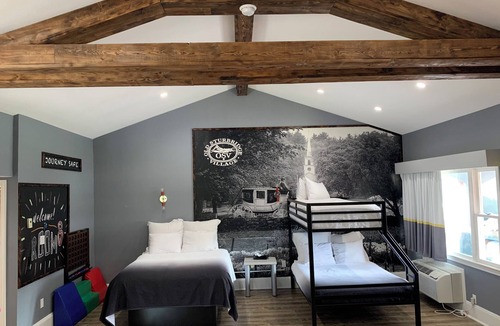 Sturbridge Hotel | Super 8 by Wyndham Sturbridge