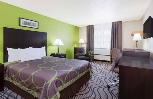 Tappahannock Hotel | Super 8 by Wyndham Tappahannock VA