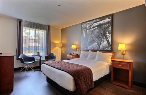 Trois-Rivieres Ouest Hotel | Super 8 by Wyndham Trois-Rivieres