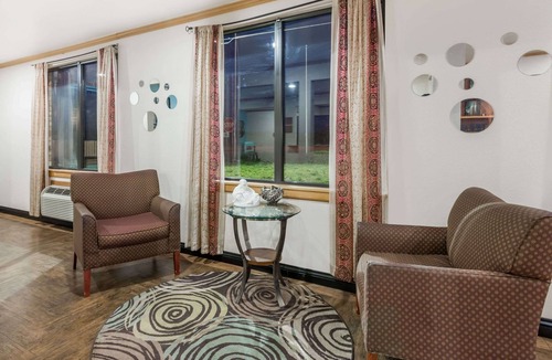 Tucumcari Hotel | Super 8 by Wyndham Tucumcari