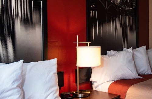 Brooklyn Center Hotel | Super 8 by Wyndham Brooklyn Center/MPLS