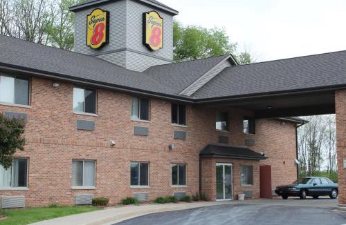 Valparaiso Hotel | Super 8 by Wyndham Valparaiso