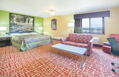 Van Buren Hotel | Super 8 by Wyndham Van Buren/Ft. Smith Area