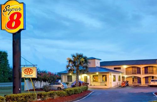 Walterboro Hotel | Super 8 by Wyndham Walterboro