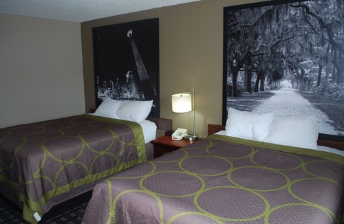 Warner Robins Hotel | Super 8 by Wyndham Warner Robins